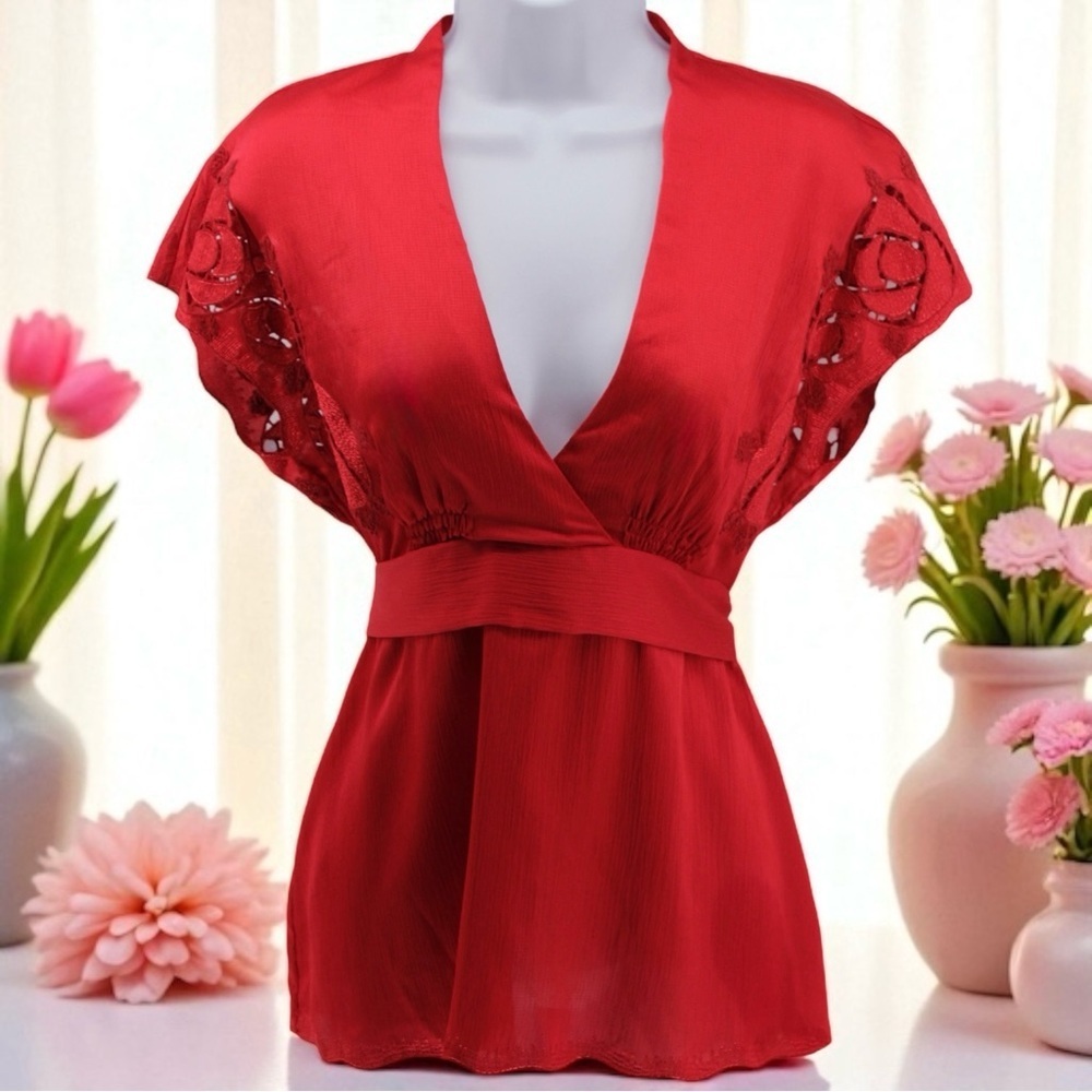Y2K BCBGMaxAzria Cherry Red Babydoll Sweetheart Tieback Blouse Eyelet Size S